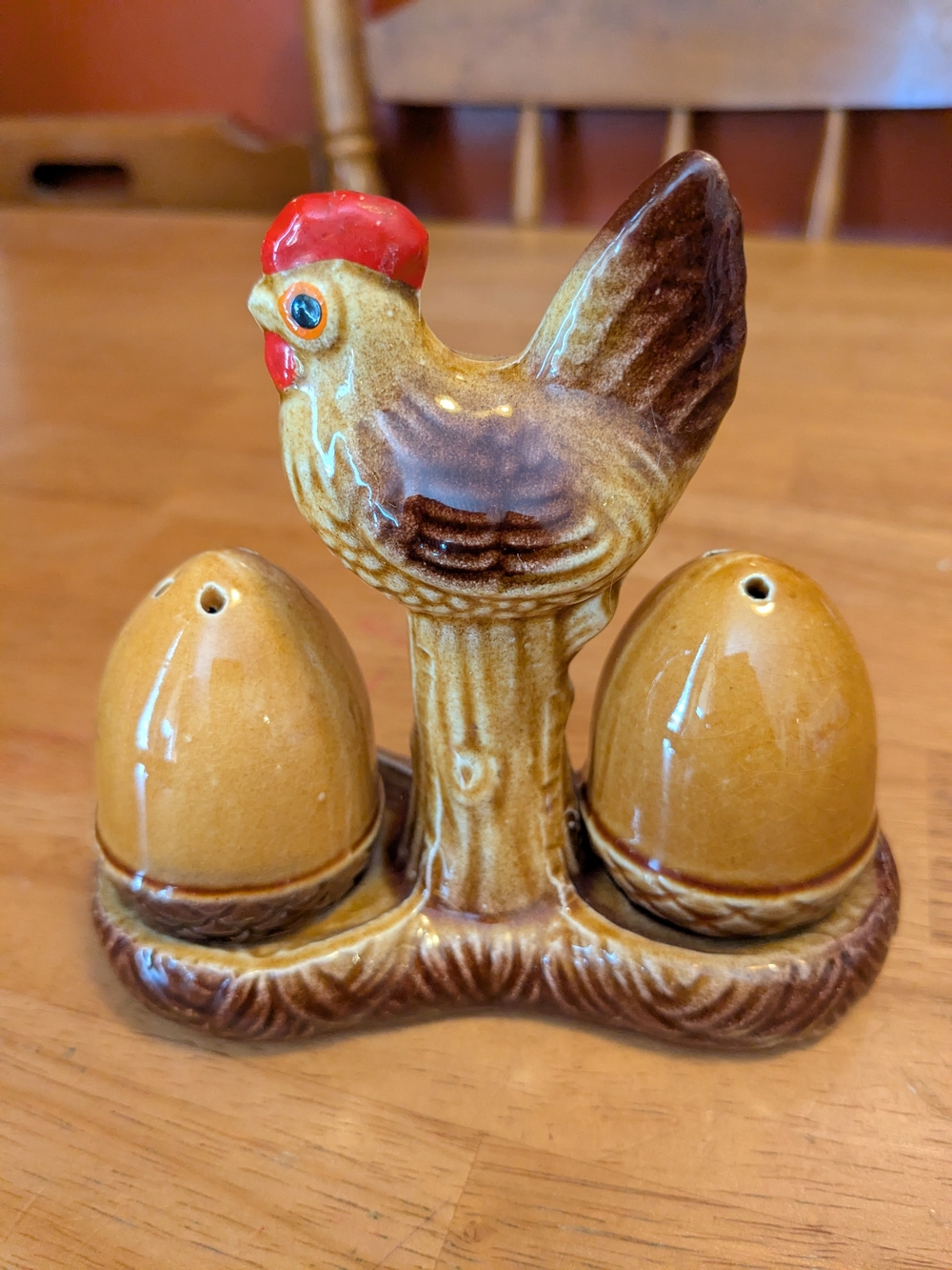Ceramic Hen Salt and Pepper Shaker Set - Brown & Tan